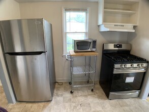 4754 NE 27th Ct in Des Moines, IA - Foto de edificio - Building Photo