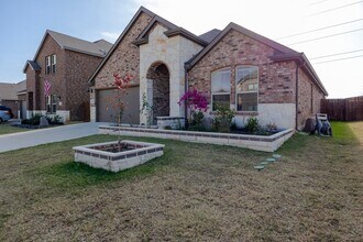 3229 Trails End Rd in Cross Roads, TX - Building Photo - Building Photo