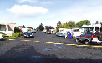 Rudiger Mobile Home Park in Portland, OR - Building Photo - Building Photo