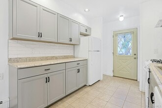 27 Leroy Ave in Valhalla, NY - Building Photo - Building Photo