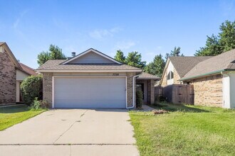 7728 Doris Dr in Oklahoma City, OK - Building Photo - Building Photo