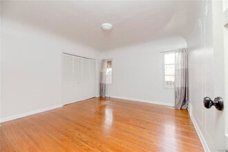 2376 Selby Ave in Los Angeles, CA - Building Photo - Building Photo