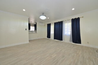 326 E Olive Ave in Monrovia, CA - Building Photo - Building Photo