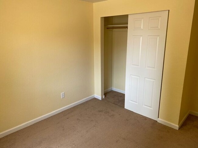property at 7611 Ridgewood Dr