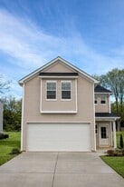 224 Hillcrest Dr in Mooresville, NC - Building Photo