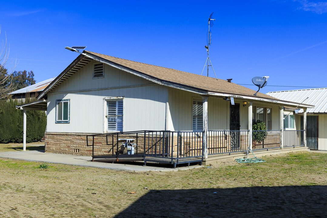 27785 CA-145 in Madera, CA - Building Photo