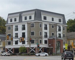 2 Silver St in Dover, NH - Building Photo