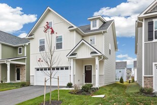 226 Munsee Cir in Winchester, VA - Building Photo