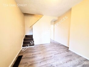 114 Earl St in Pittsburgh, PA - Building Photo - Building Photo