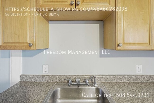 56 Devens St in Marlborough, MA - Building Photo - Building Photo