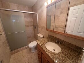 9428 Oakburst Ln in Tamarac, FL - Building Photo - Building Photo