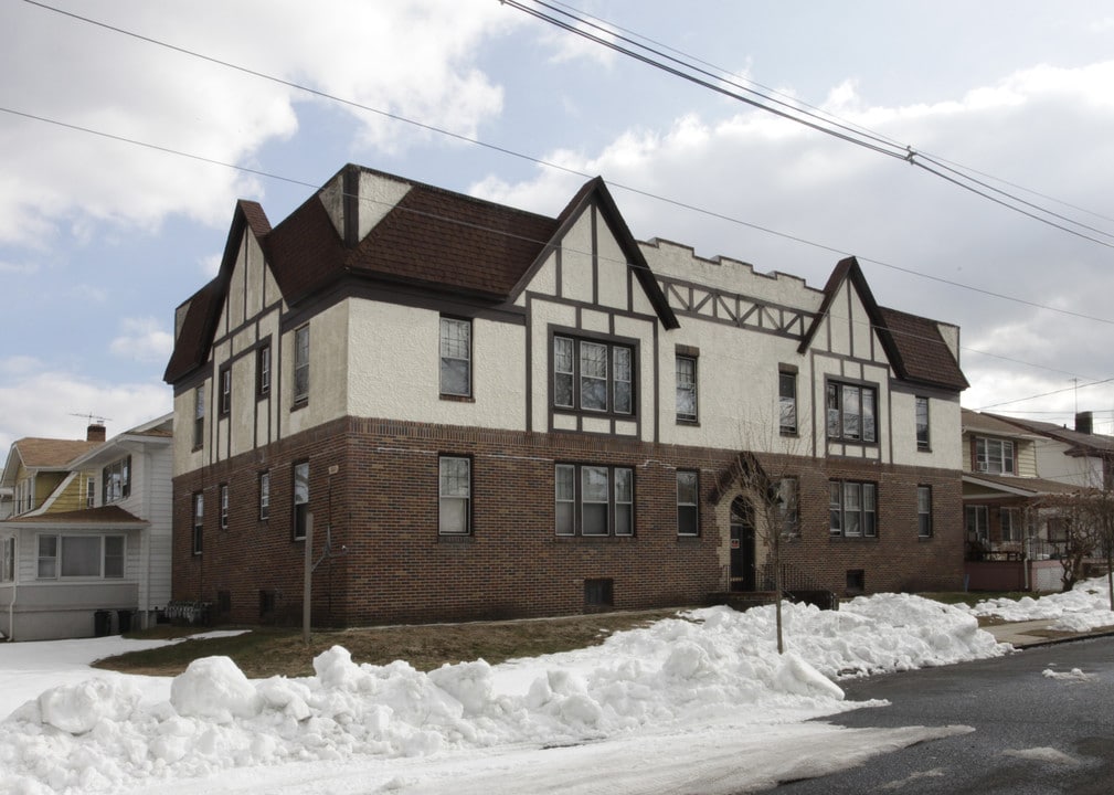 922 4th Ave in Asbury Park, NJ - Foto de edificio