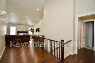 2101 Plum Harvest Way in South Jordan, UT - Building Photo - Building Photo