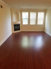 12745 Moorpark St, Unit 206 in Los Angeles, CA - Building Photo - Building Photo
