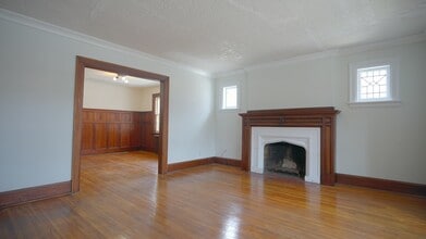 1082 Avenue Rd in Toronto, ON - Building Photo - Building Photo