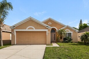 12230 Dawn Vista Dr in Riverview, FL - Building Photo