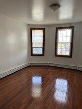 37 Lyman St in New Britain, CT - Building Photo - Building Photo