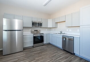 247 US-550 in Bernalillo, NM - Building Photo - Building Photo