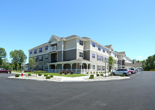 King Thiel Senior Community in Latham, NY - Foto de edificio - Building Photo