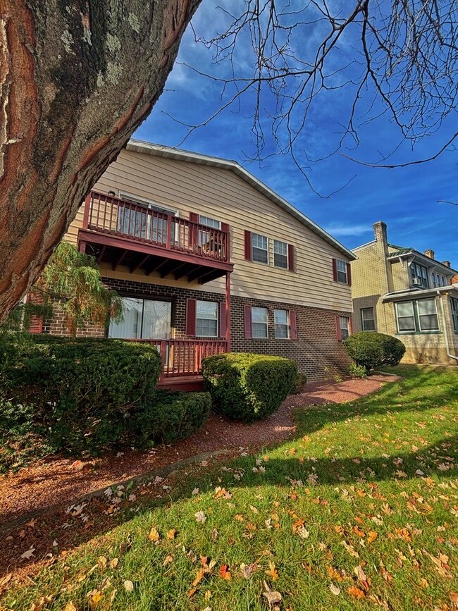 property at 442 S 18th St