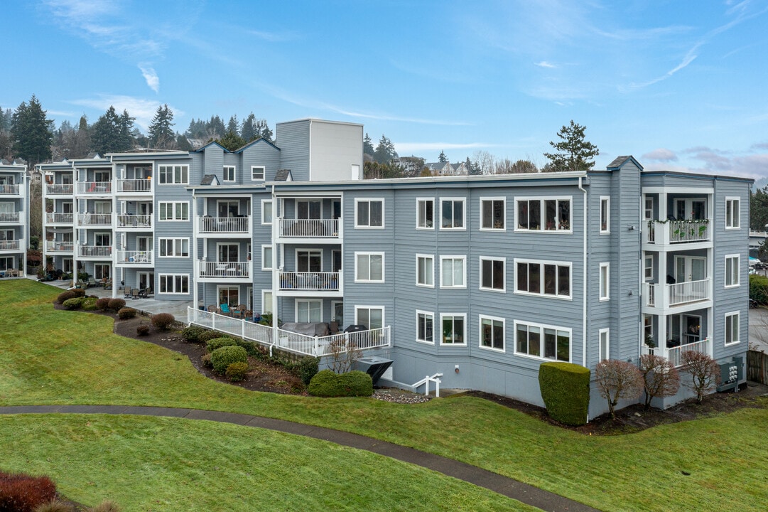 6125 NE 175th St in Kenmore, WA - Building Photo