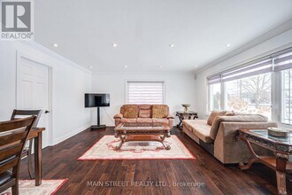 18166 Leslie St in East Gwillimbury, ON - Building Photo - Building Photo