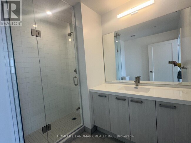 20 Soudan Ave in Toronto, ON - Building Photo - Building Photo