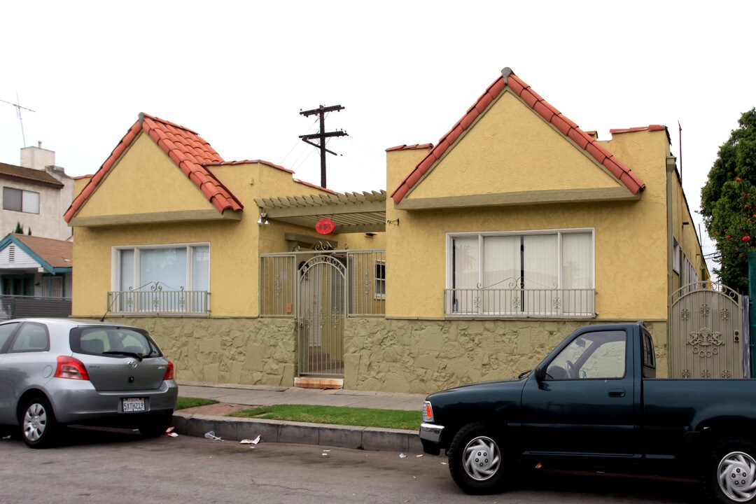 431 Dawson Ave in Long Beach, CA - Building Photo