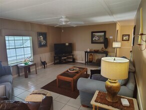 142 W Caribbean in Port St. Lucie, FL - Building Photo - Building Photo