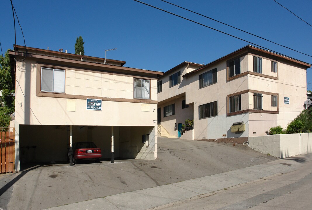 735-739 N Vendome St in Los Angeles, CA - Building Photo