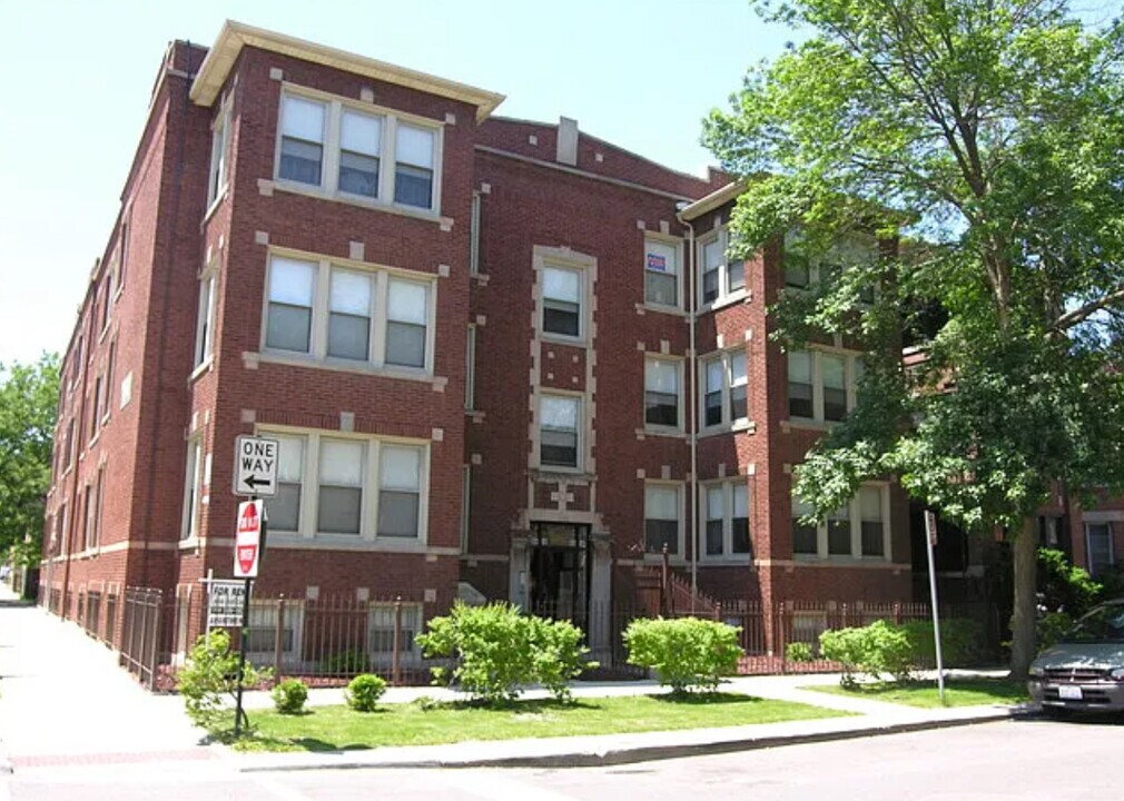 6656 S Minerva Ave in Chicago, IL - Building Photo