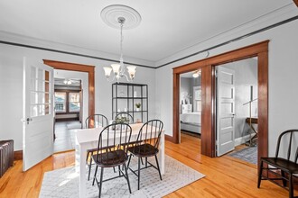 319 Vincent Ave N in Minneapolis, MN - Foto de edificio - Building Photo