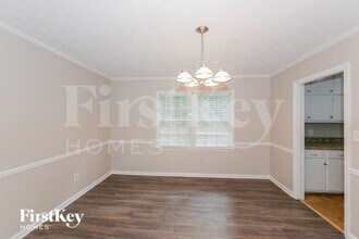 180 Windsor Dr in Fayetteville, GA - Foto de edificio - Building Photo