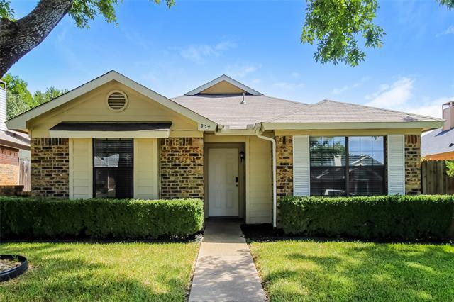 934 Sanders Dr in Duncanville, TX - Building Photo