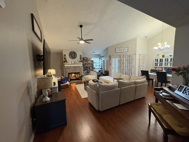 3044 Village Park N Dr in Carmel, IN - Building Photo - Building Photo