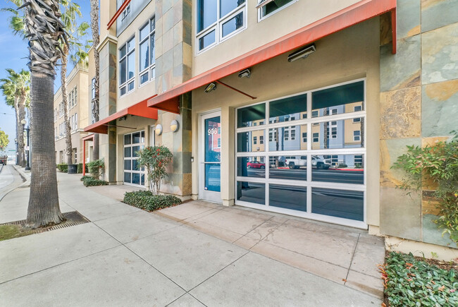 property at 906 E Santa Ana Blvd