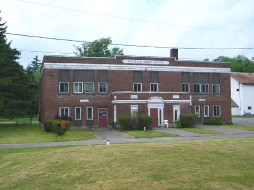 7 School Rd in Redfield, NY - Building Photo