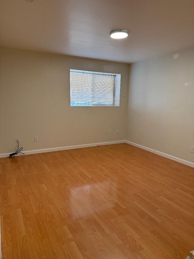 39 Lakewood Ave in San Francisco, CA - Building Photo - Building Photo