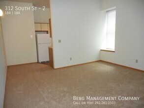 312 South St in Waukesha, WI - Building Photo - Building Photo