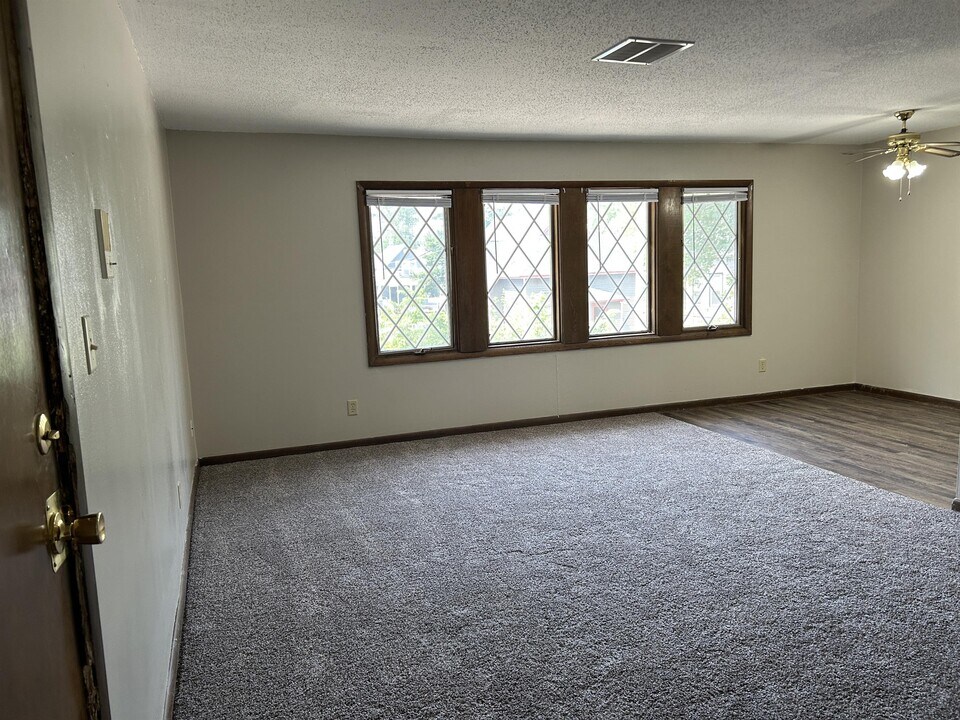 1716 D Ave NE in Cedar Rapids, IA - Building Photo
