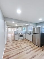 38599 Plains Ct in Willoughby, OH - Building Photo