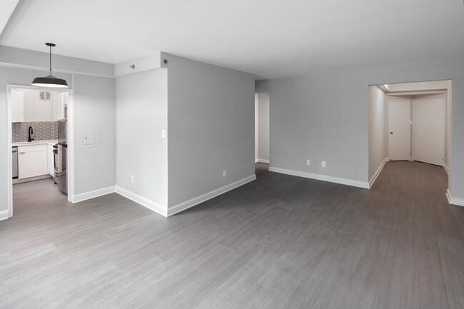 1500 Arlington Apartments in Arlington, VA - Foto de edificio - Interior Photo