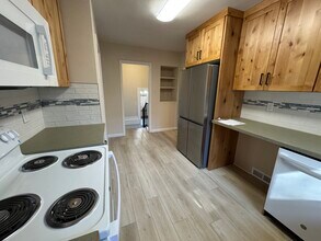 216 S 11th Ave in Pocatello, ID - Building Photo - Building Photo