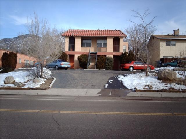 2520 NE Chelwood Park Blvd in Albuquerque, NM - Building Photo - Building Photo