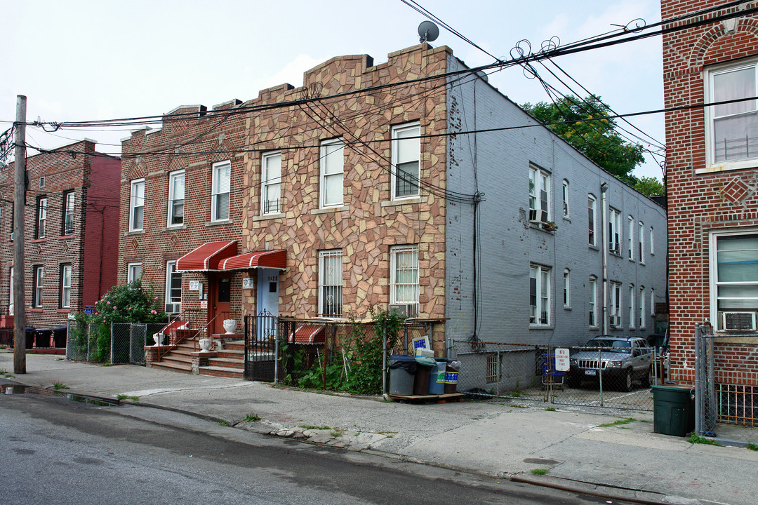 1323 Morrison Ave in Bronx, NY - Building Photo