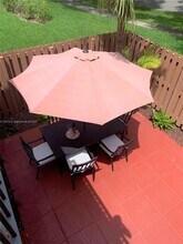 2561 Camelot Ct in Hollywood, FL - Building Photo - Building Photo