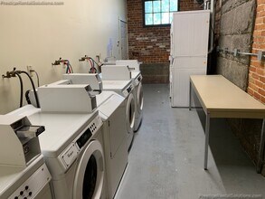 180 Bemis Rd, Unit 2 in Fitchburg, MA - Building Photo - Building Photo