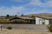 6252 El Reposo St in Joshua Tree, CA - Building Photo - Building Photo