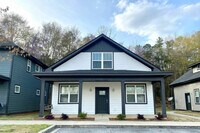 211 Summey St photo'