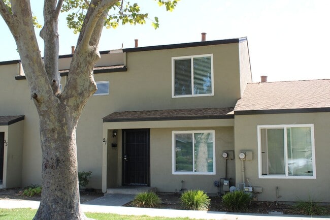 21 El Capitan Ln